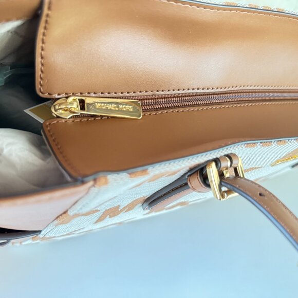 Michael Kors Gilly LG Drawstring Travel Tote Shoulder Bag MK Graphic Logo Brown - Picture 15 of 15